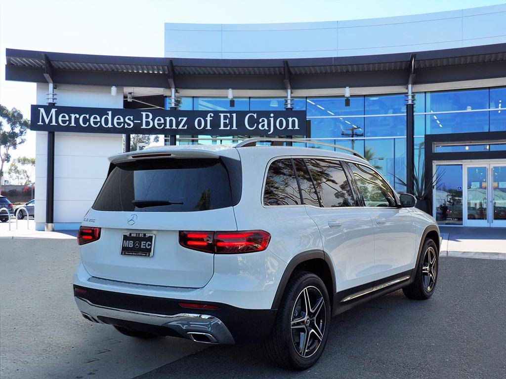 2026 Mercedes Benz GLB 250 photo 3