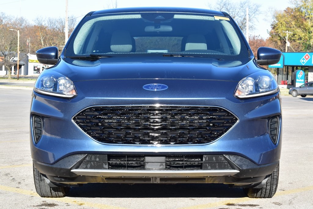 Used 2020 Ford Escape SE with VIN 1FMCU0G68LUC02587 for sale in Kansas City