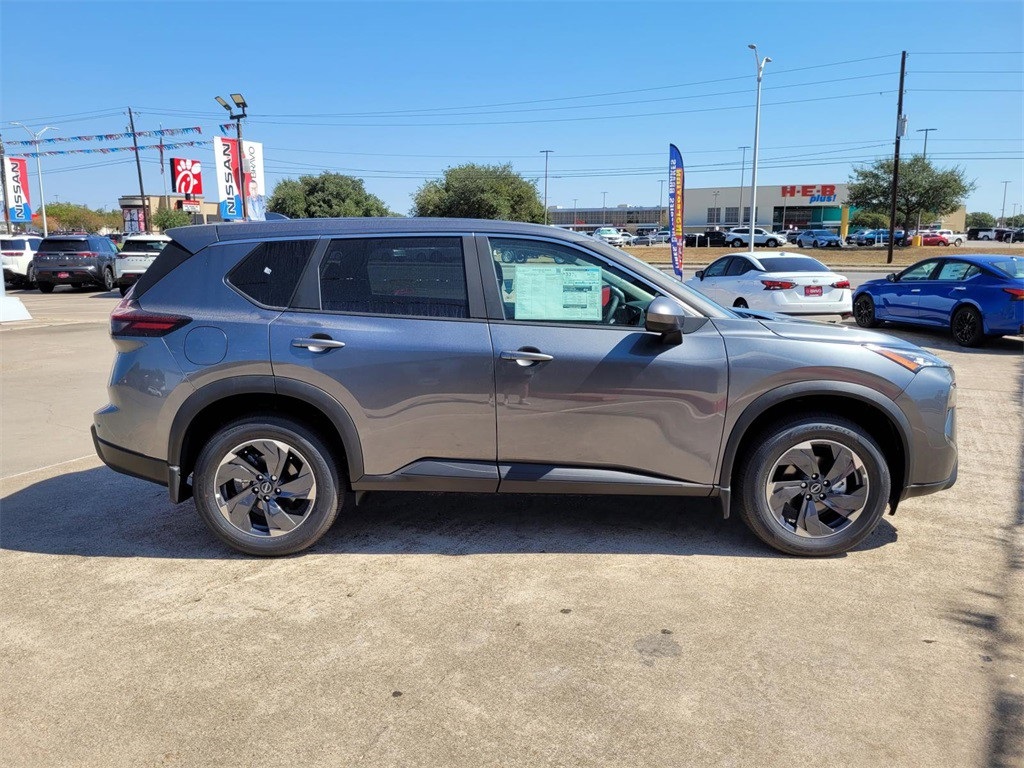2025 Nissan Rogue SV photo 6