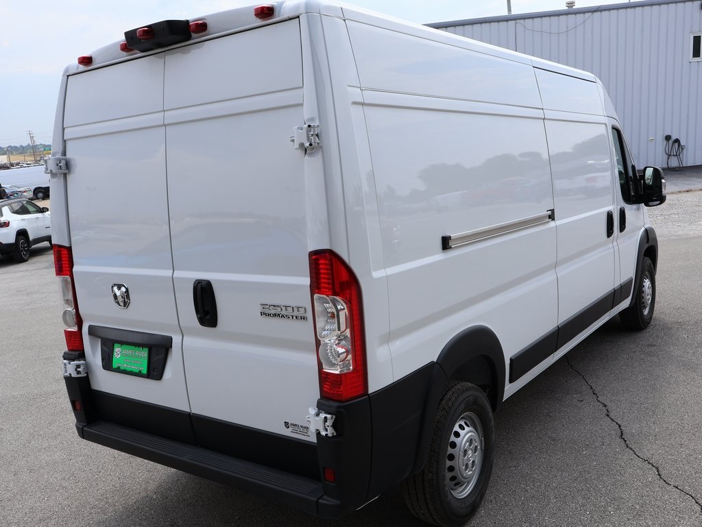 2025 Ram ProMaster 2500 photo 4