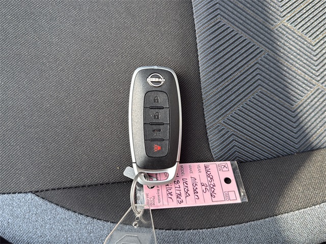 2025 Nissan Versa 1.6 SV photo 29