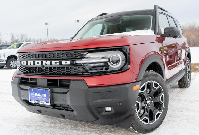 2025 Ford Bronco Sport Outer Banks's photo