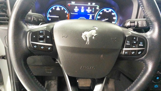 Used 2022 Cactus Grey Ford Badlands image 18