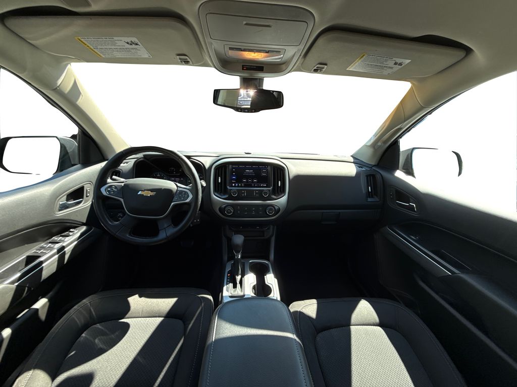 2022 Chevrolet Colorado LT photo 11