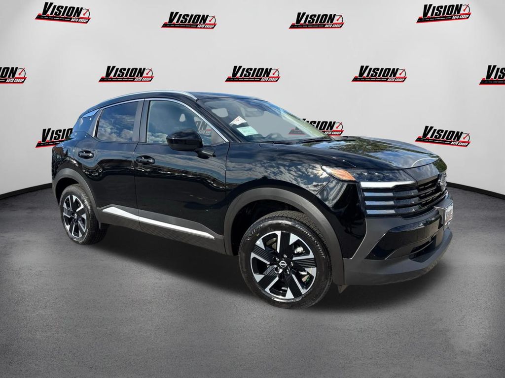 2025 Nissan Kicks SV photo 3