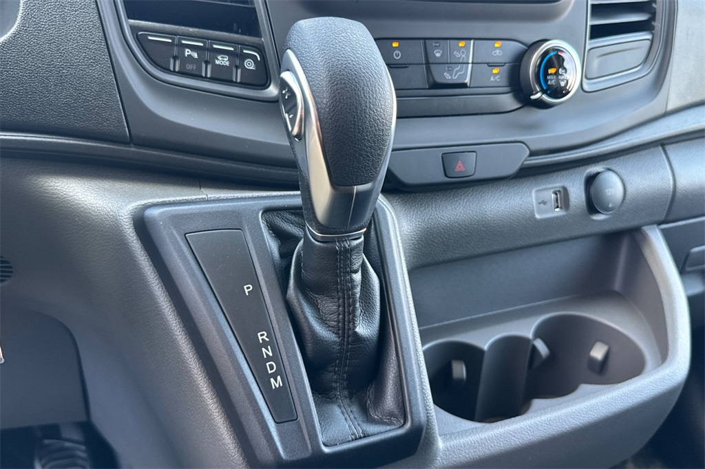 2025 Ford Transit photo 17