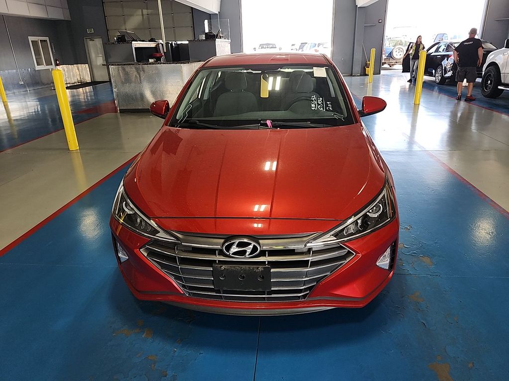 2019 Hyundai Elantra SE photo 6