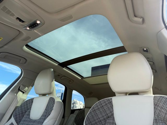 2021 Volvo XC60 T5 Momentum photo 23