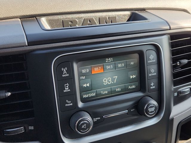 2016 Ram 1500 Tradesman photo 32