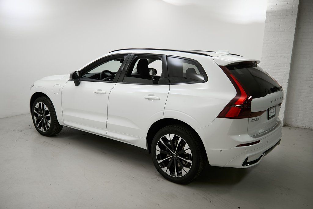 2026 VOLVO XC60 - Image 6