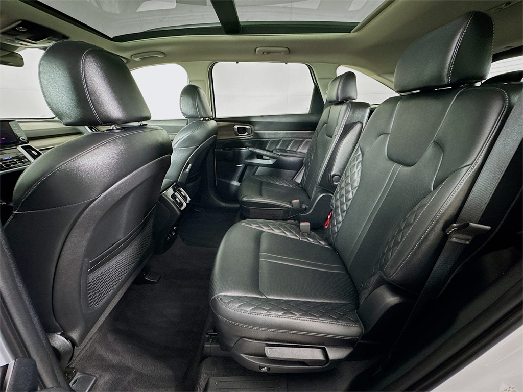 2023 Kia Sorento X-Line SX Prestige photo 13