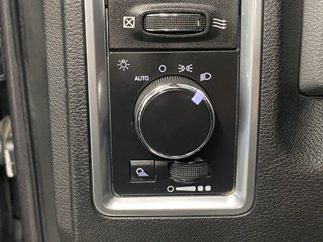 2018 Ram 1500 SLT photo 21