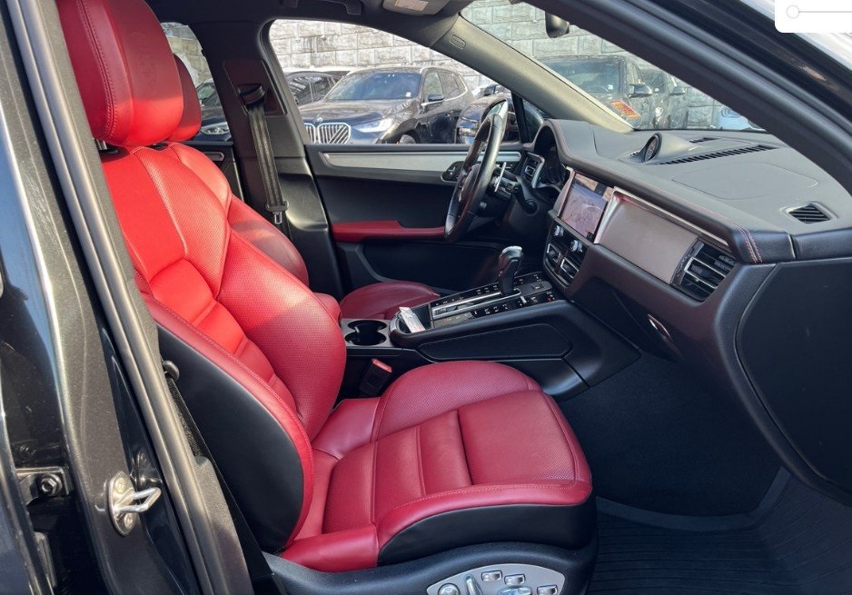 2023 PORSCHE MACAN - Image 17