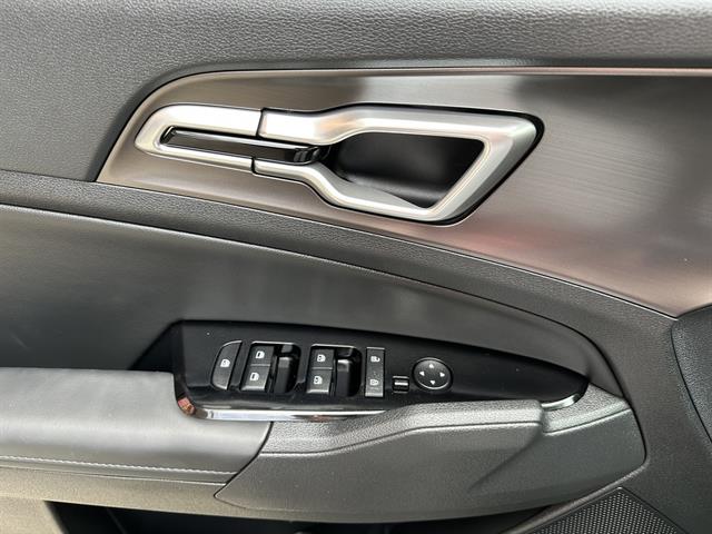 2025 Kia Sportage EX photo 15