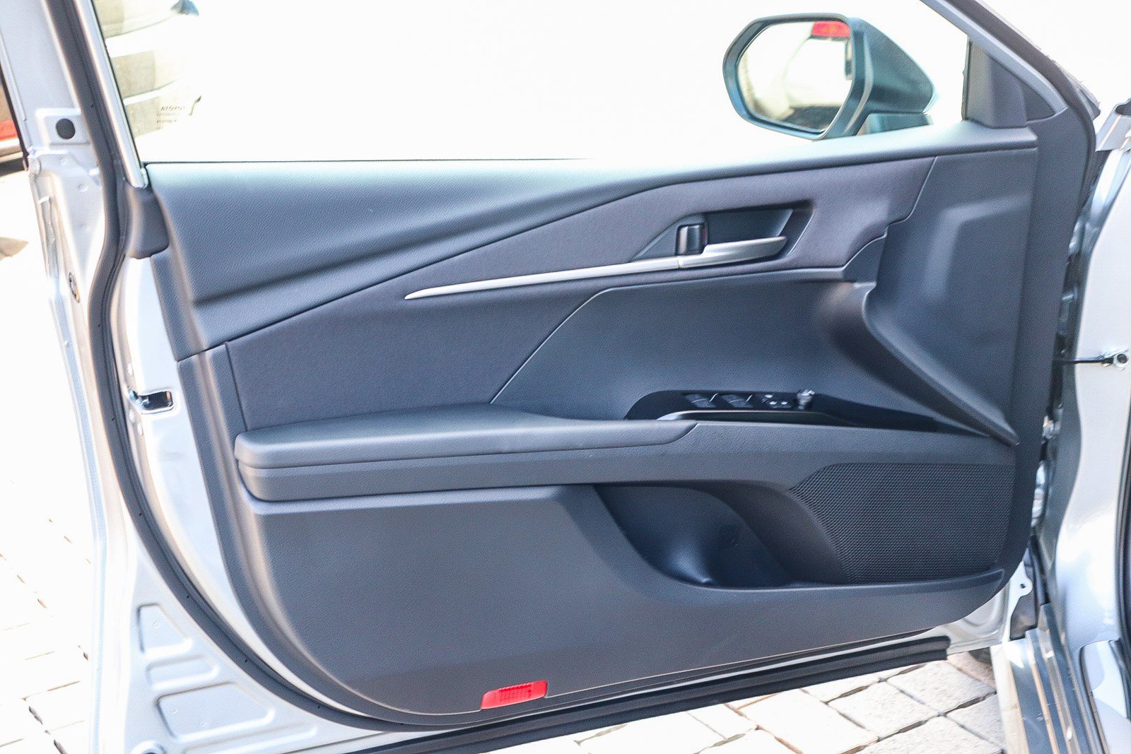 2025 Toyota Camry LE photo 19