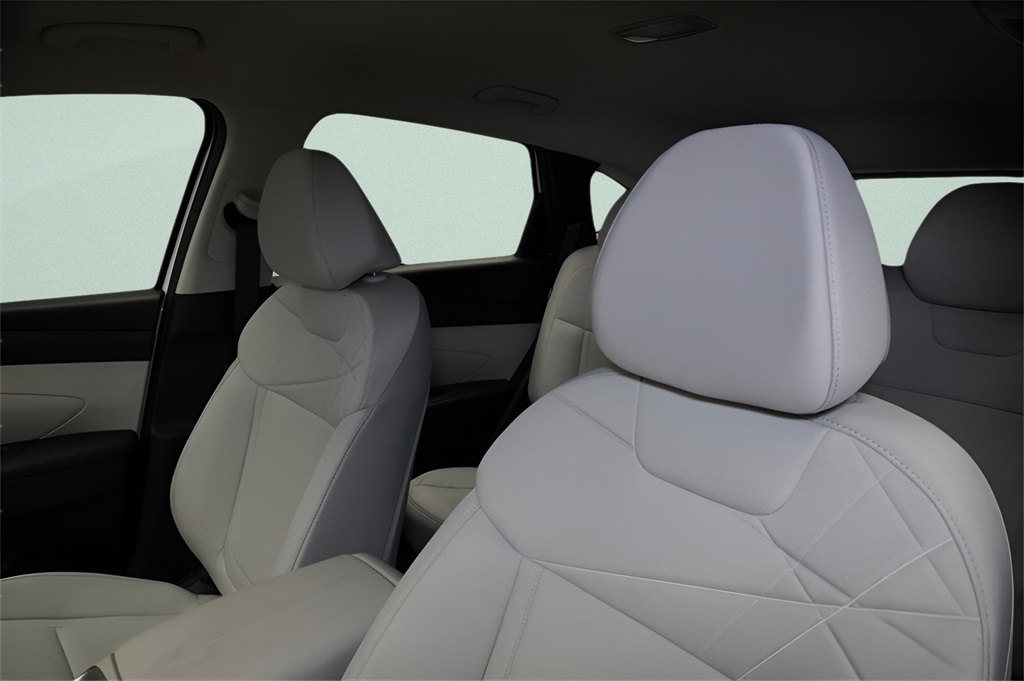 2025 Hyundai Tucson SE photo 4