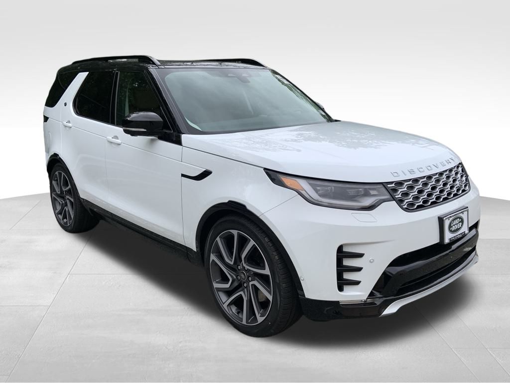 2025 Land Rover Discovery Metropolitan Edition photo 2