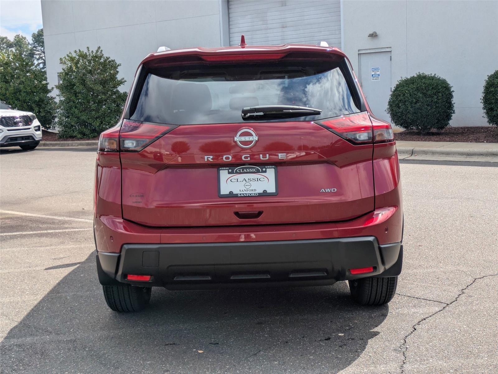 2026 Nissan Rogue SV photo 3