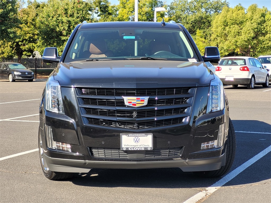 2020 Cadillac Escalade Premium Luxury photo 3