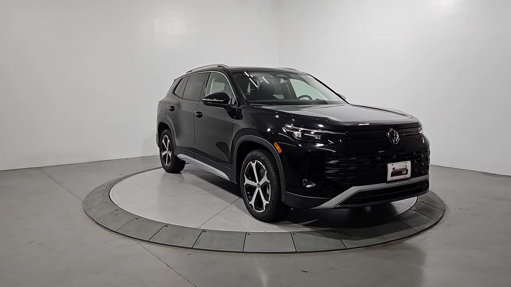 2025 Volkswagen Tiguan SE photo 4