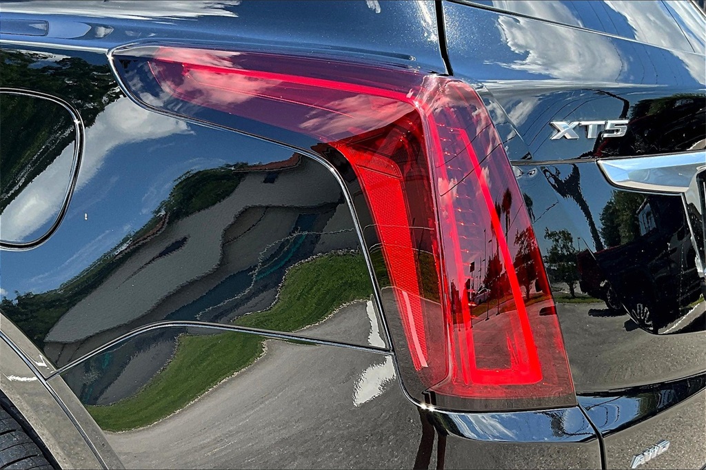 2024 Cadillac XT5 Platinum Premium Luxury photo 22