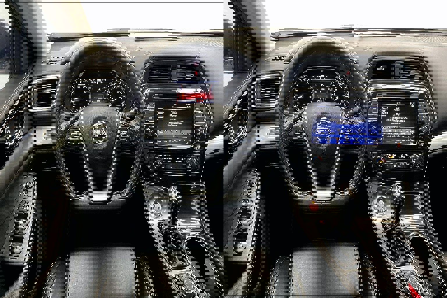 2023 Nissan Maxima SV photo 4