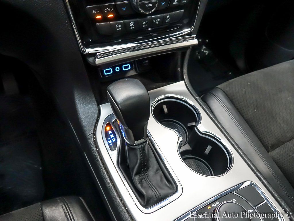 2022 JEEP GRAND CHEROKEE - Image 20