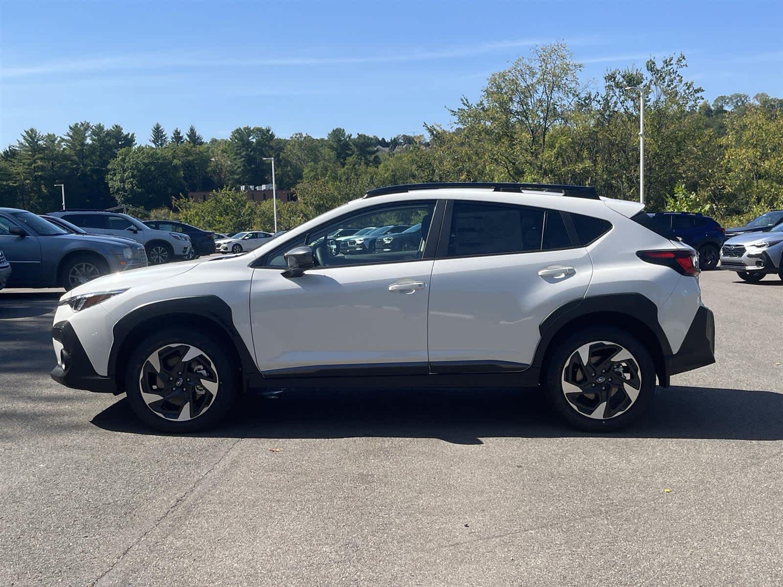 2025 Subaru Crosstrek Limited photo 2