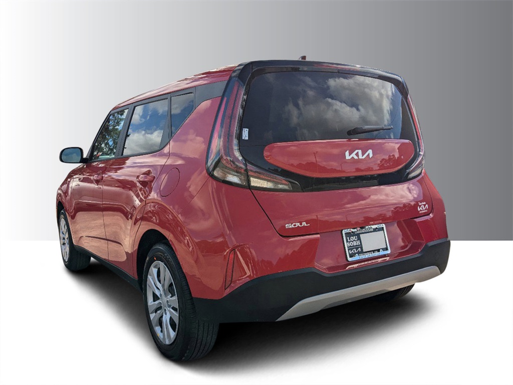 2025 Kia Soul LX photo 5