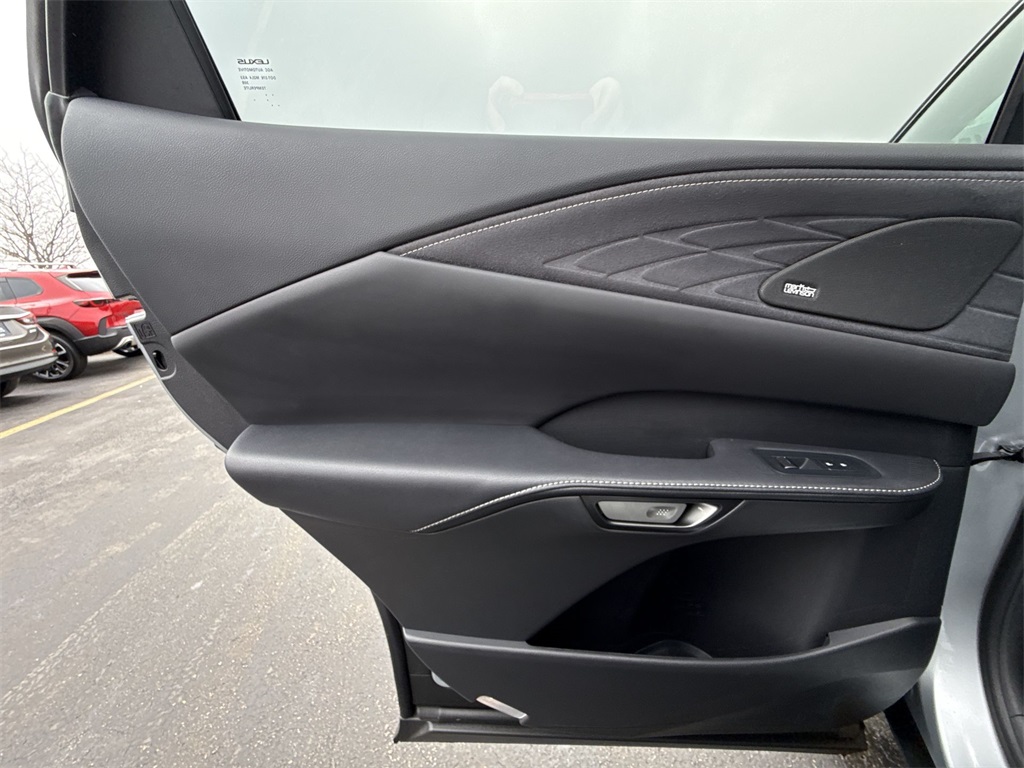2024 LEXUS RX - Image 21