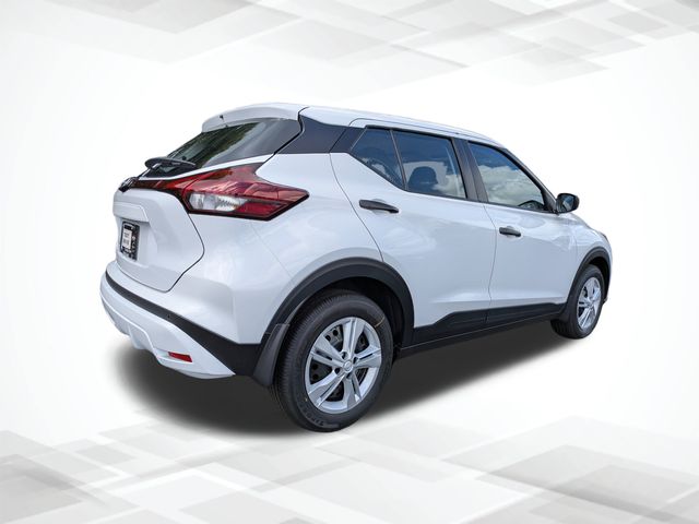 2025 Nissan Kicks Play S photo 3