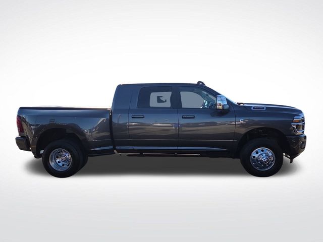 2025 Ram 3500 Laramie photo 2