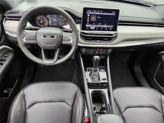 2024 Jeep Compass Limited photo 5