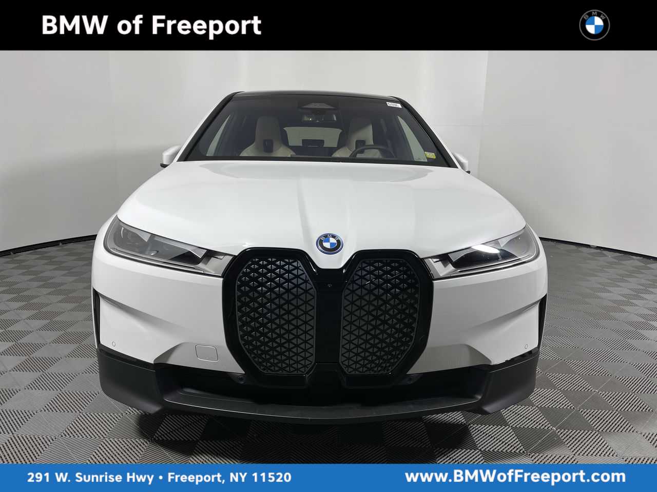 2022 BMW iX Base's photo