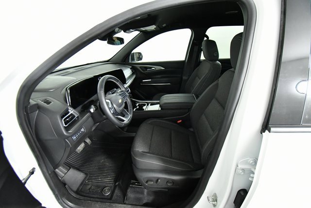 2024 Chevrolet Traverse photo 4