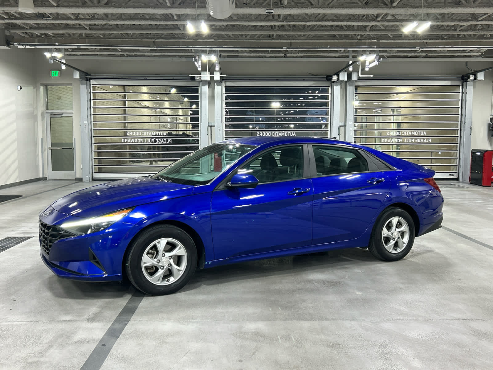 2023 Hyundai Elantra SE