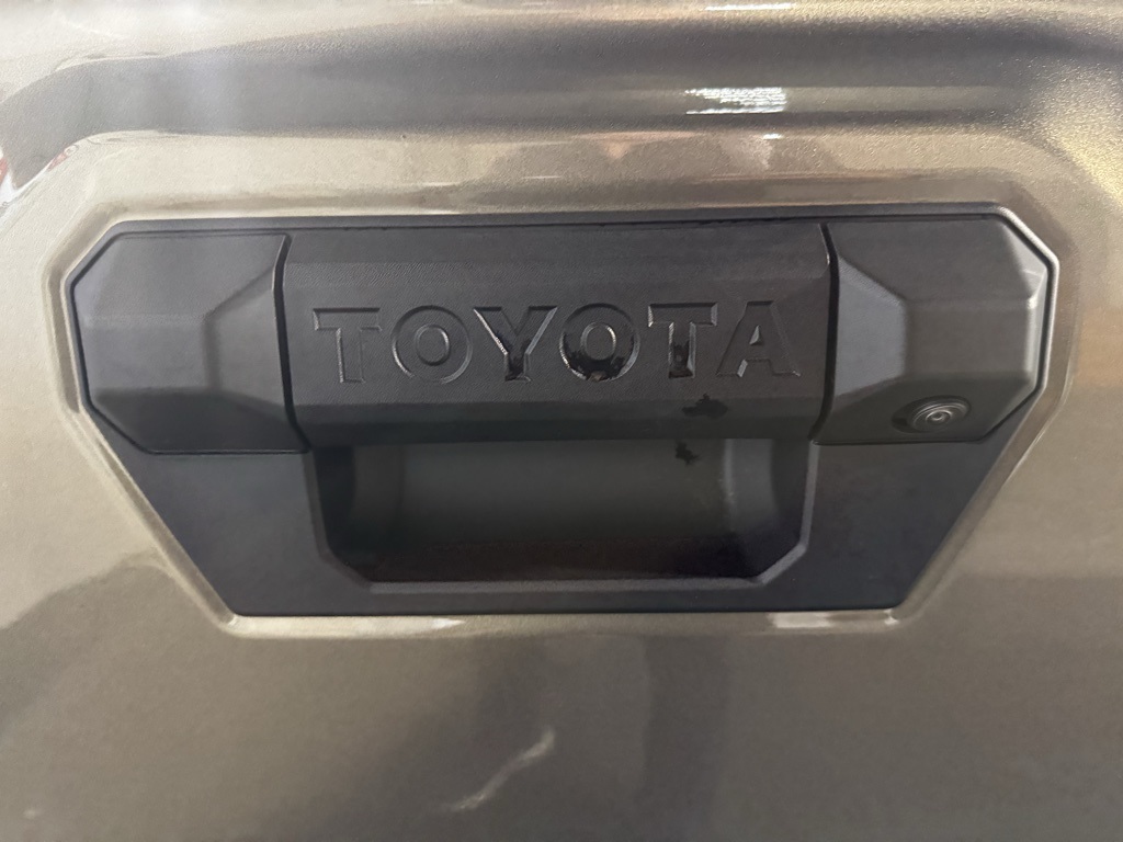 2025 Toyota Tacoma photo 17