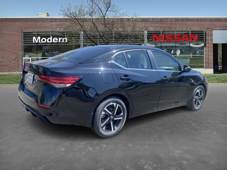 2025 Nissan Sentra SV photo 4