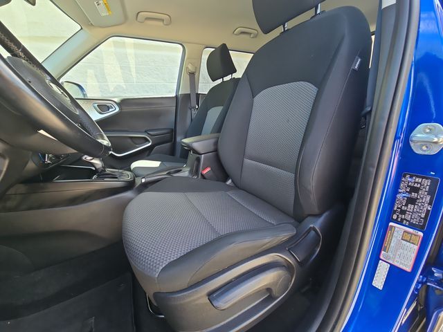 2021 Kia Soul X-Line photo 17