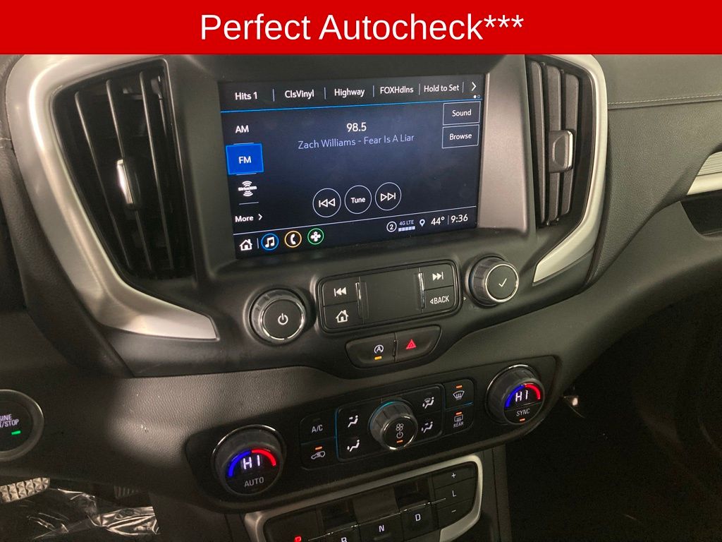 2024 Gmc Terrain SLT photo 3