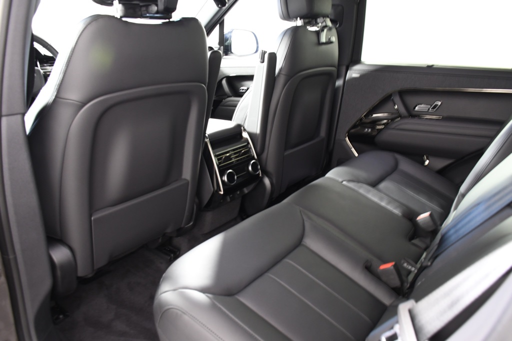2025 Land Rover Range Rover Sport SE photo 25
