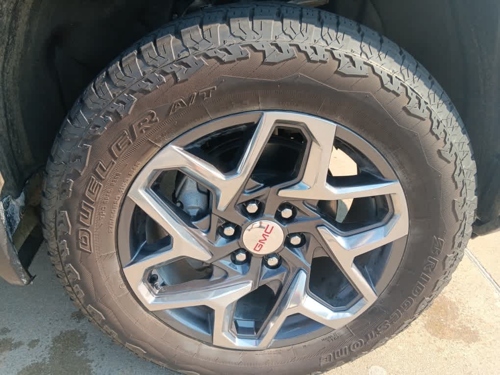 2025 Gmc Sierra 1500 SLT photo 3