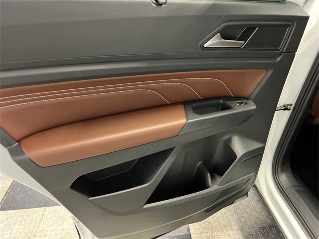 2021 Volkswagen Atlas V6 SE Technology photo 16