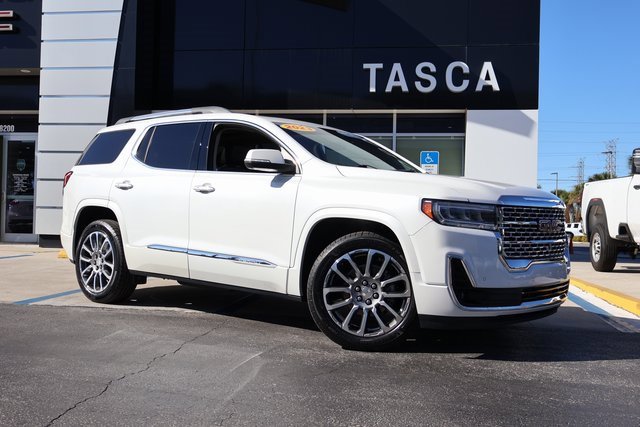 2023 GMC Acadia Denali's photo