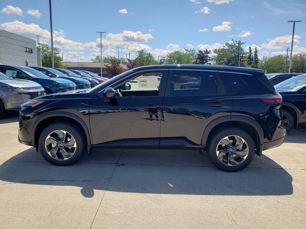 2026 Nissan Rogue SV photo 3
