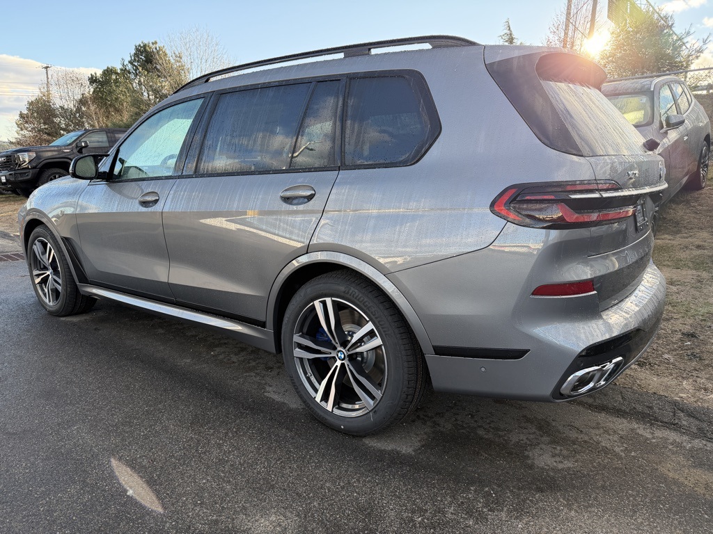 2026 Bmw X7 M60i photo 3