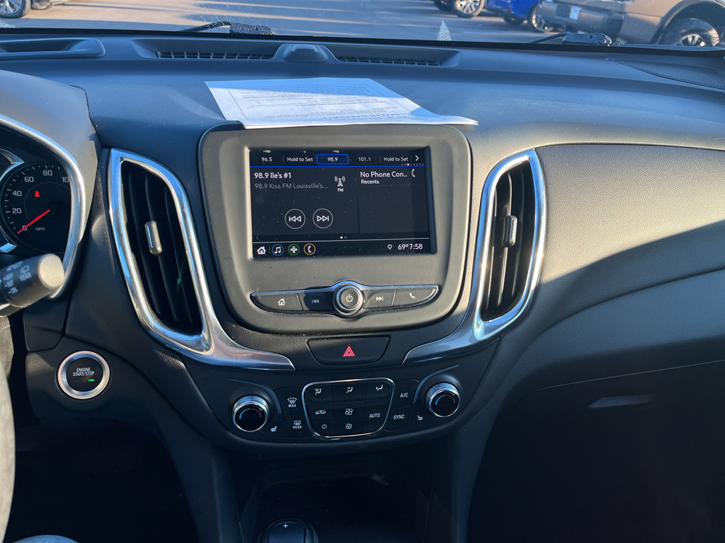 2021 Chevrolet Equinox LT photo 9