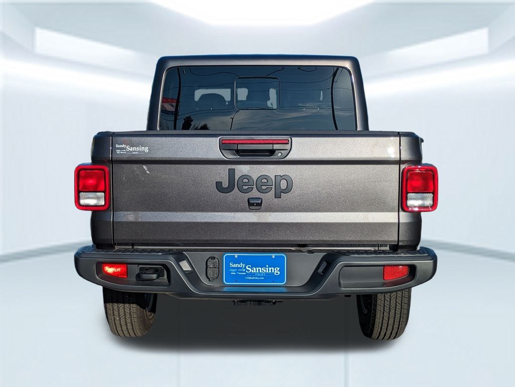 2025 Jeep Gladiator Sport S photo 3