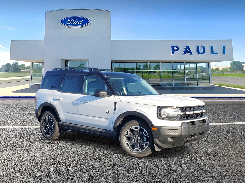 2025 Ford Bronco Sport Outer Banks's photo