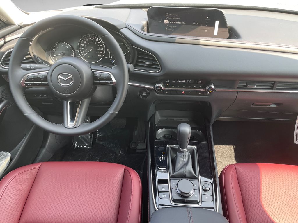 2025 Mazda CX-30 2.5 S Carbon photo 11